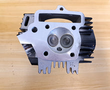 Load image into Gallery viewer, Completed Lifan 125cc engine cylinder head (4T005)