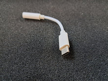 Load image into Gallery viewer, Converter Adapter Type-C to 3.5mm aux Female (IP015)