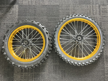 Load image into Gallery viewer, 15mm Axle 1.85x14 14" Rear Wheel Gold Aluminium Rim and Tire 90/100-14 (4T076G)