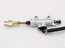 Load image into Gallery viewer, Rear Hydraulic Brake Master Cylinder Pump (4T249)