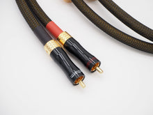 Load image into Gallery viewer, Aucharm Pair 1.0m HiFi 4N Copper Rca Cable With Aucharm Lockable Plug (CB-78)
