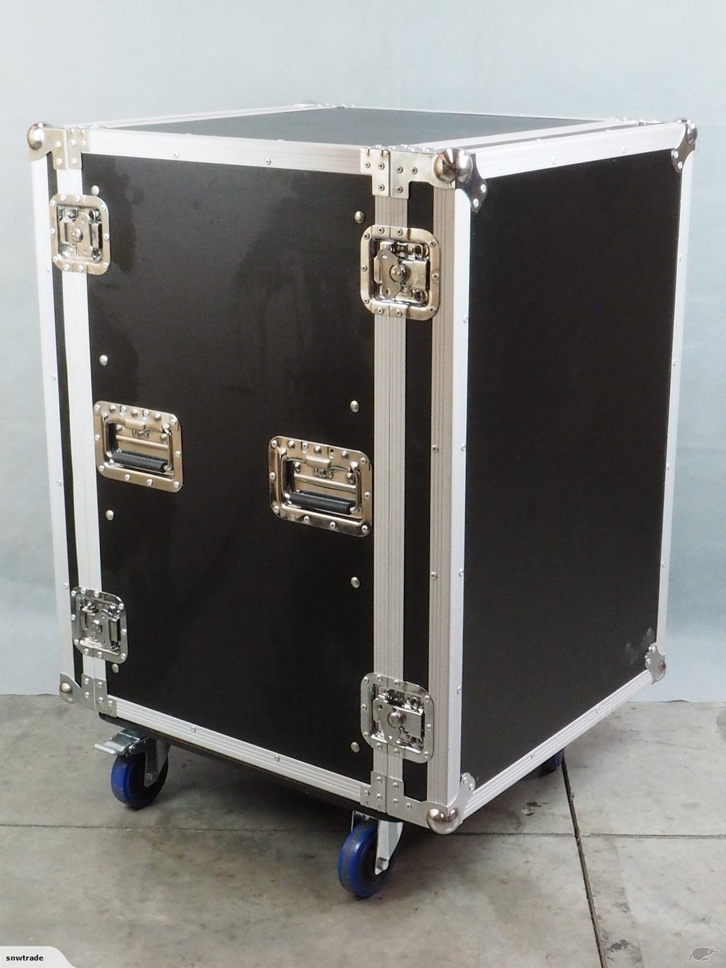 Heavy-Duty 12U Road/Freight Case (RC-02)